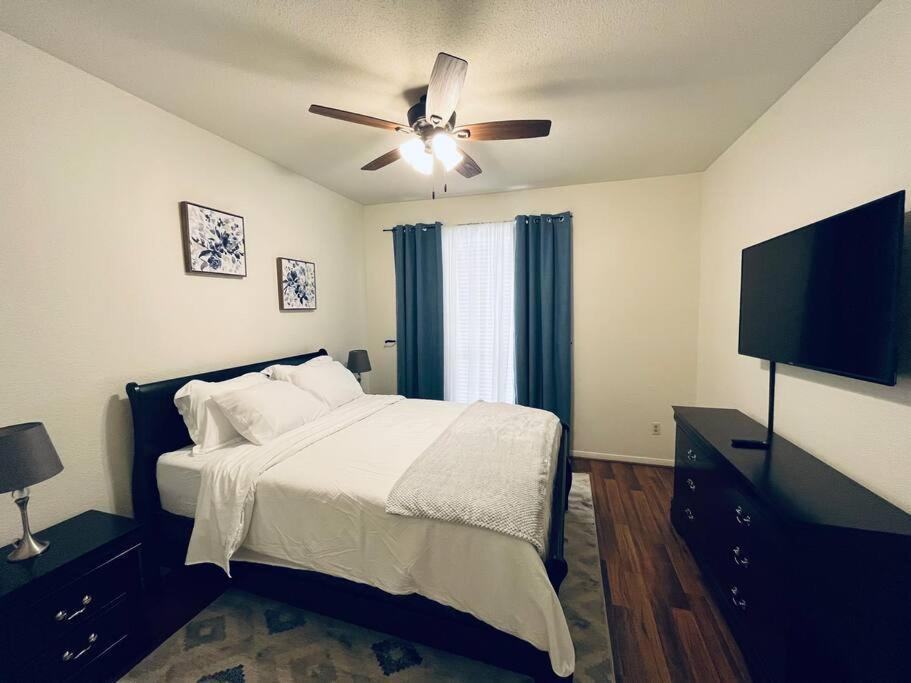 Home Away From Home-Cozy 2 Bdrm Condo/Med Cntr/Nrg 휴스턴 외부 사진