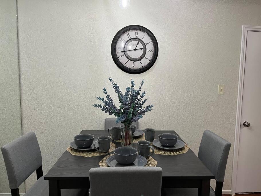 Home Away From Home-Cozy 2 Bdrm Condo/Med Cntr/Nrg 휴스턴 외부 사진