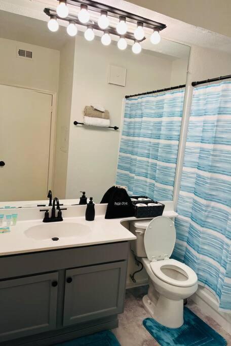 Home Away From Home-Cozy 2 Bdrm Condo/Med Cntr/Nrg 휴스턴 외부 사진